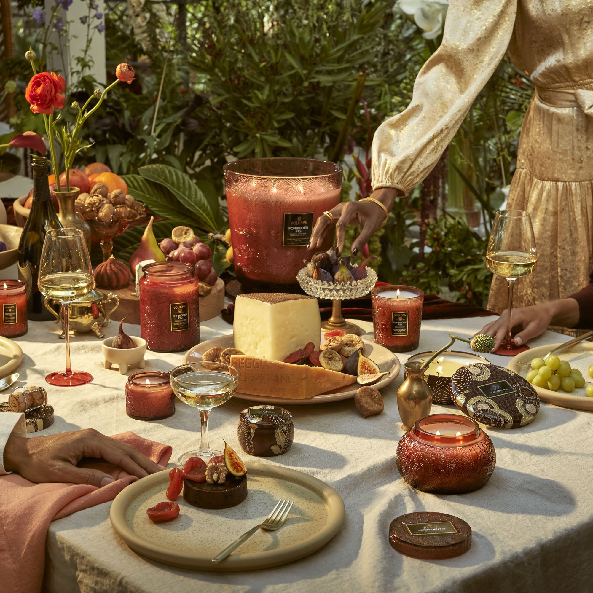 Forbidden Fig - 3 Wick Tin Candle - Image 5