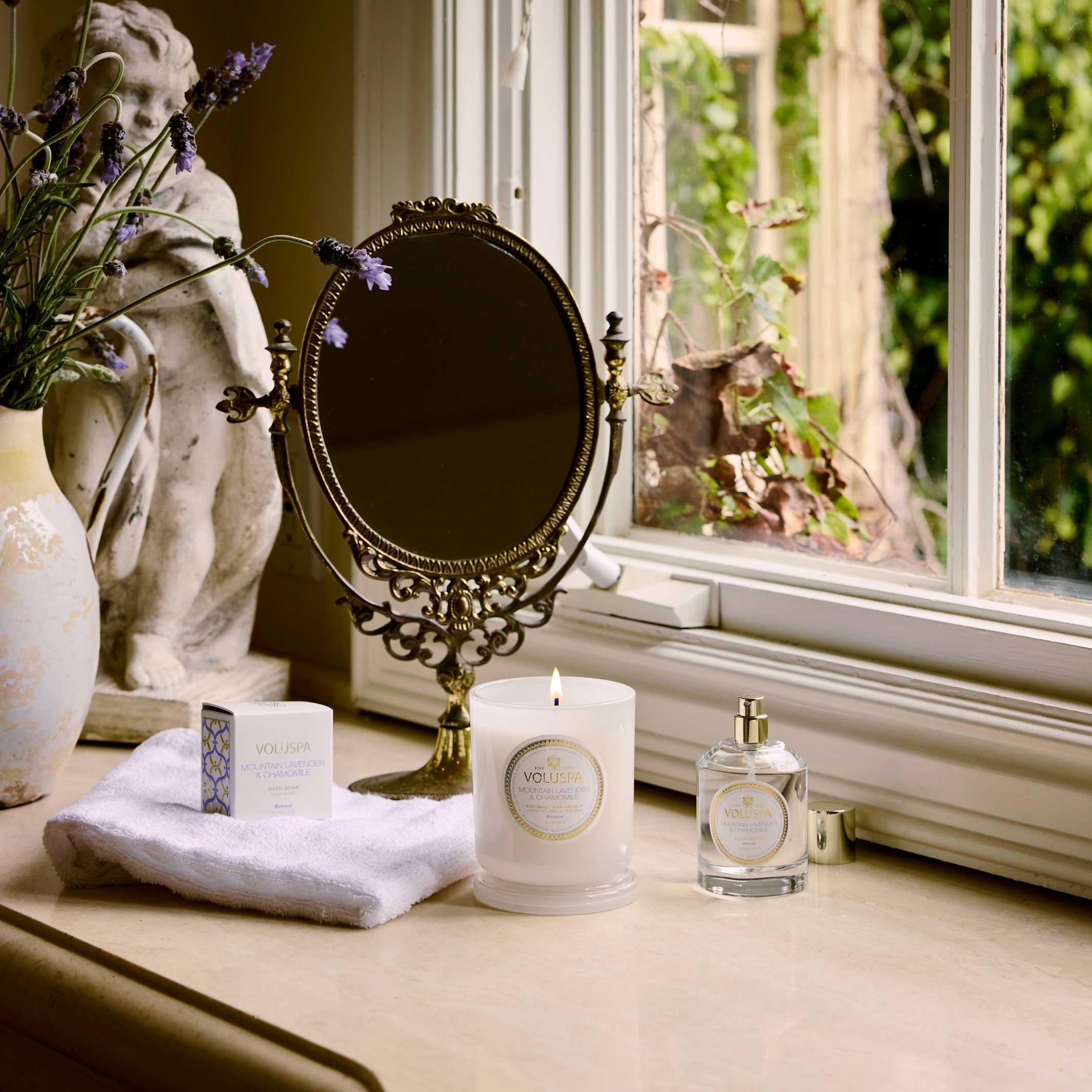 Mountain Lavender & Chamomile - Retreat Ritual Gift Set - Image 2